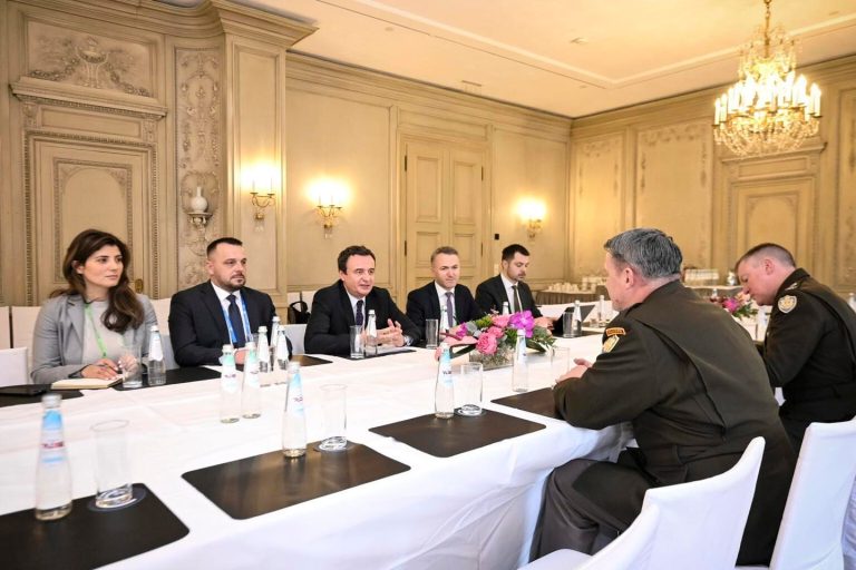 Kurti takon koordinatorin e ShBA-së për Izrael e Palestinë, flasin për investimet në FSK