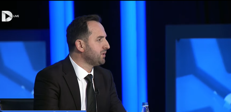 Korenica: Kurti dhe VV-ja shtyjnë ligje që dëmtojnë familjen
