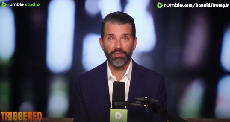 Trump Jr: Për ta hequr vëmendjen nga tradhtia ndaj Hillary, Bill Clinton bombardoi Serbinë