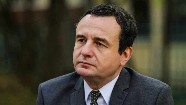 “Pse veç ai ose askush?”: Mehmetaj rikthen kohën kur Kurti kundërshtonte në vetëm një emër për kryeparlamentar