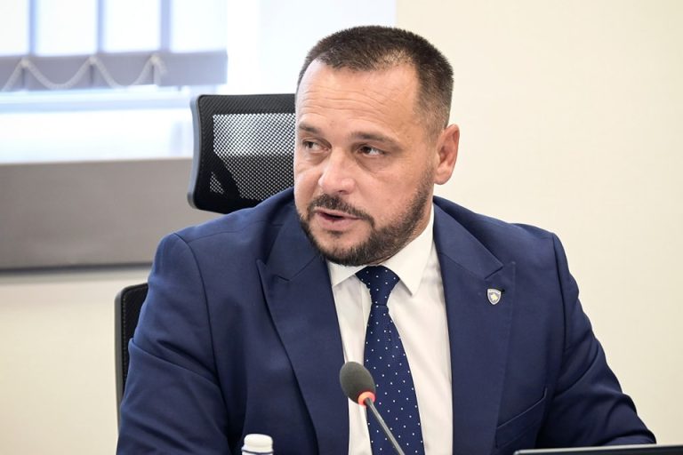 Maqedonci: Fabrika e municionit do të ndërtohet në një vend të sigurt, më shumë në perëndim të vendit