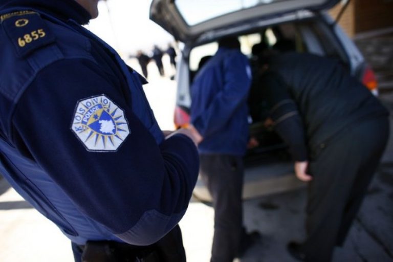 Nuk e pagoi gjobën pasi u dënua për drogë, 40-vjeçari nga Mitrovica arrestohet dhe dërgohet në burg