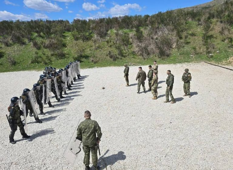 Kadetët e FSK-së trajnohen me kadetë nga SHBA dhe Kanada në Cërrnushë të Mitrovicës