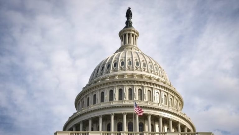Kongresistë amerikanë me rezolutë kërkojnë ndëshkimin e dh*nës se*suale gjatë luftës në Kosovë