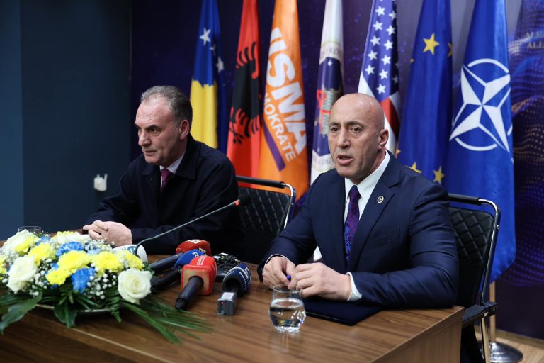 “Me mua ka përfunduar bashkëpunimi”, Haradinaj ia mbyll derën Limajt