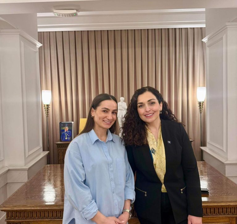 Osmani pret në Presidencë Majlinda Kelmendin: Një shembull që duhet ndjekur, ngriti flamurin tonë në piedestalin më të lartë!