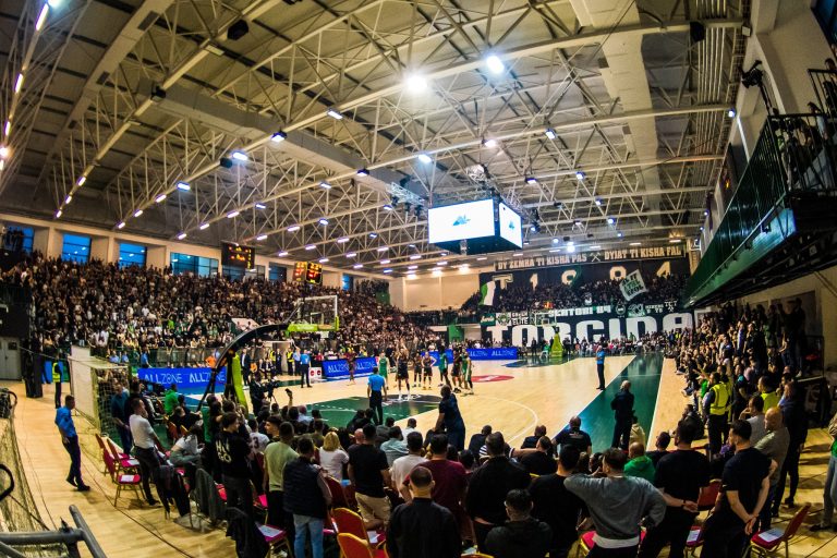 Arena “Minatori”, gati për ballafaqimin e zjarrtë