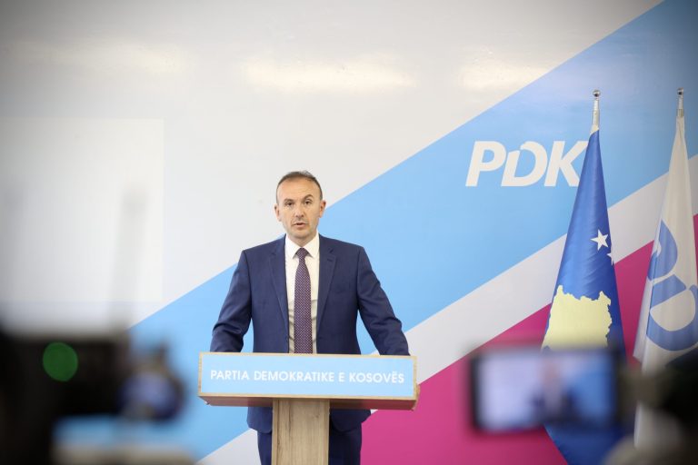 Mustafa, PDK: Me bllokadë politike dhe rritje çmimesh, Albin Kurti po vështirëson jetën e qytetarëve dhe po shuan vende pune