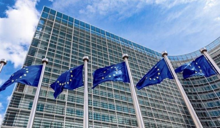 Komsioni Europian: Kemi nisur heqjen e masave, hapat tjerë varen nga deeskalimi i qëndrueshëm në Veri