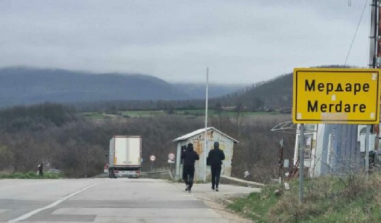 Pas Nikolla Vujoviqit, deportohen nga Kosova edhe dy serbë të tjerë