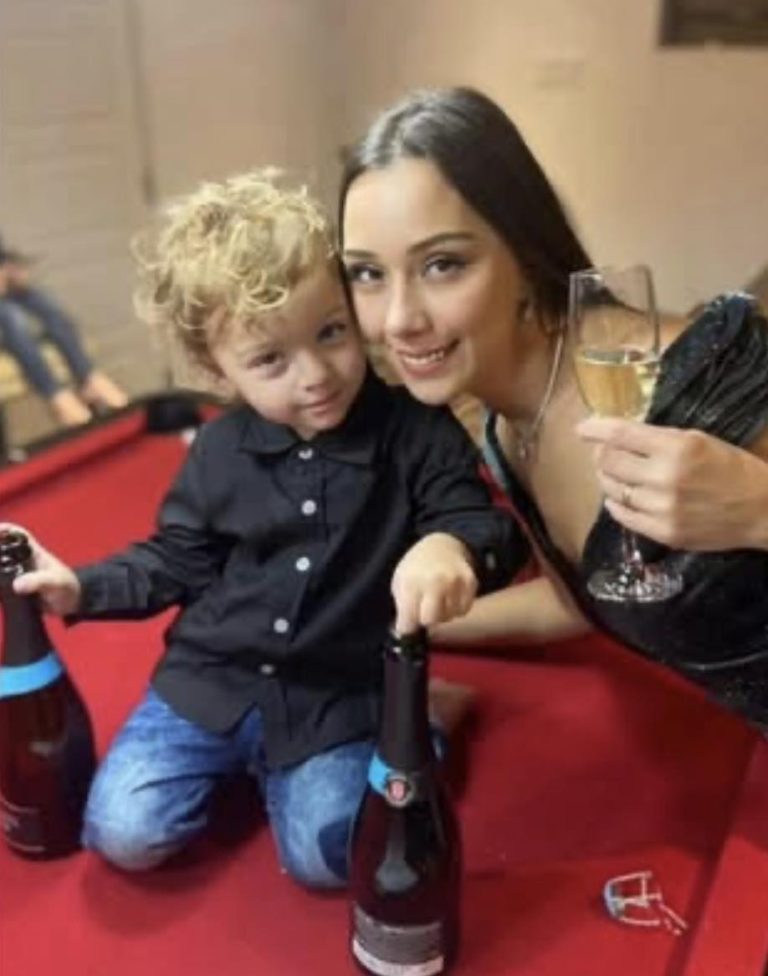 Tronditet Kosova: Nënë e djalë mbyten në një pishinë