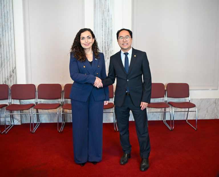 Osmani në SHBA: Kosova është e bekuar me mbështetjen e fuqishme dhe të palëkundur të Kongresit Amerikan