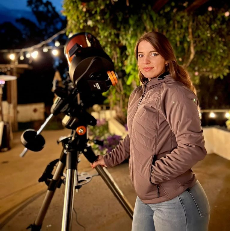 Astronomja kosovare fiton çmim për propozimin më të mirë doktorature në shkencat planetare në SHBA