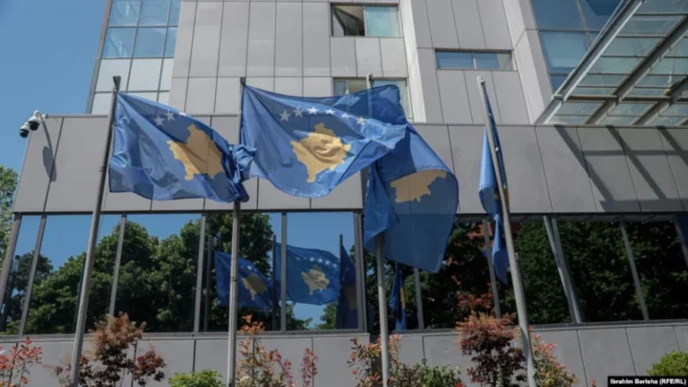 Ish-konsulli kosovar: Pas dështimit total të Kurtit, pritet valë e rë e çnjohjeve për Kosovën