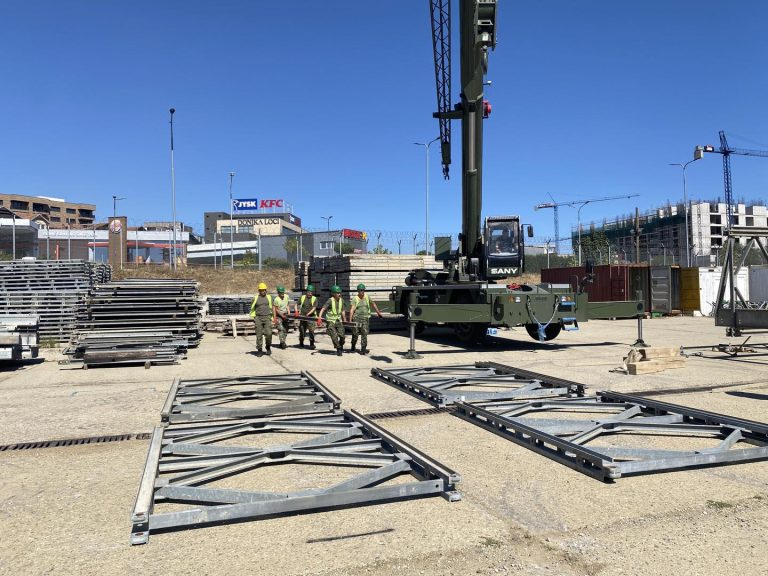 Xhenio FSK dhe FARSH i Shqipërisë realizojnë trajnim të përbashkët për ndërtimin e urave ushtarake