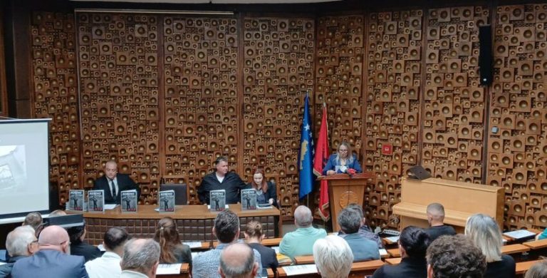 Fotoreporteri danez Thomas Sjørup i gatshëm të dëshmojë për krimet që Serbia kreu në Kosovë