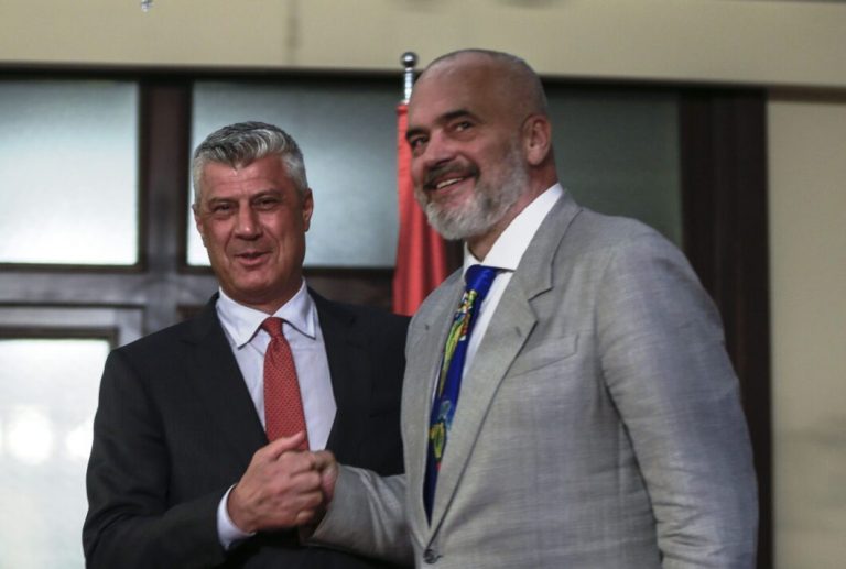 Edi Rama: Shqipsharësit dixhitalë urojnë që Thaçi të mos dalë kurrë nga burgu