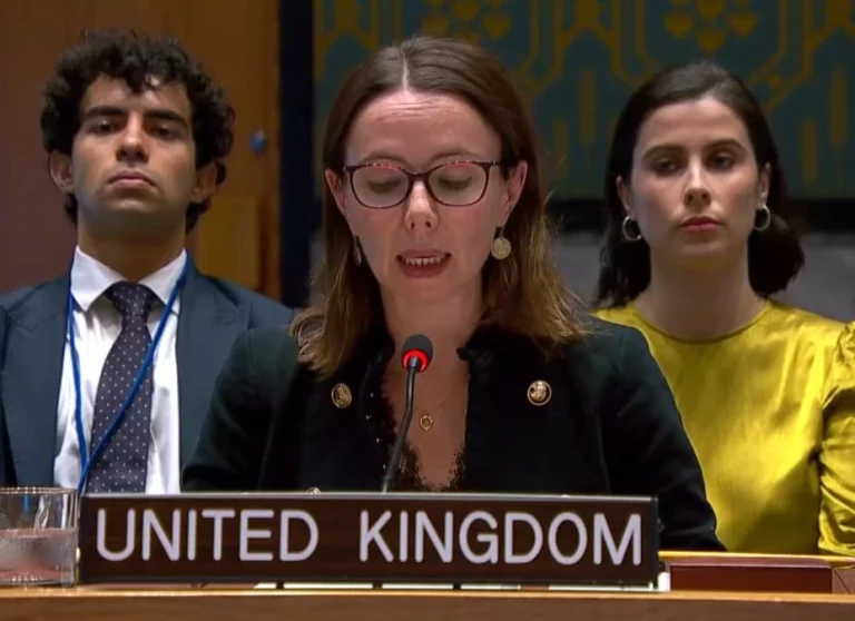 Britania kritika Kosovës për sulmet ndaj Kushtetueses: Rrezikojnë të rrënojnë institucionet e shtetit