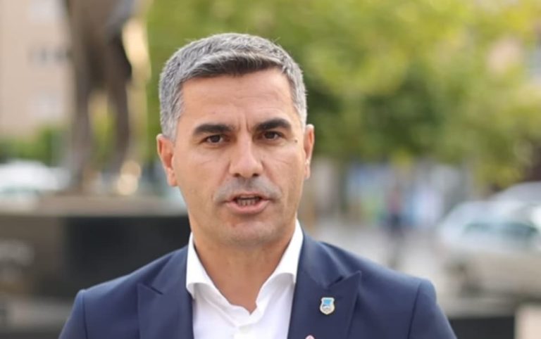 Pritet koalicioni LDK-VV në Vushtrri, bëhen bashkë kundër Ferit Idrizit
