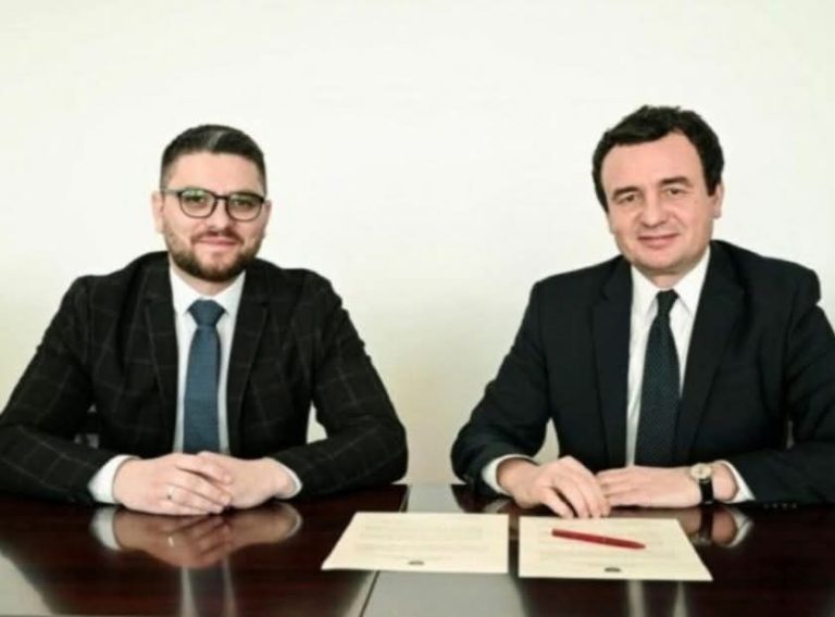 Ish-këshilltari i Kurtit i bashkohet PDK-së: Nuk duhet përsëritur gabimet