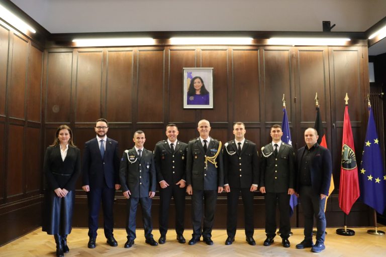 Këta janë oficierët rinj të FSK-së që diplomuan me sukses të lartë