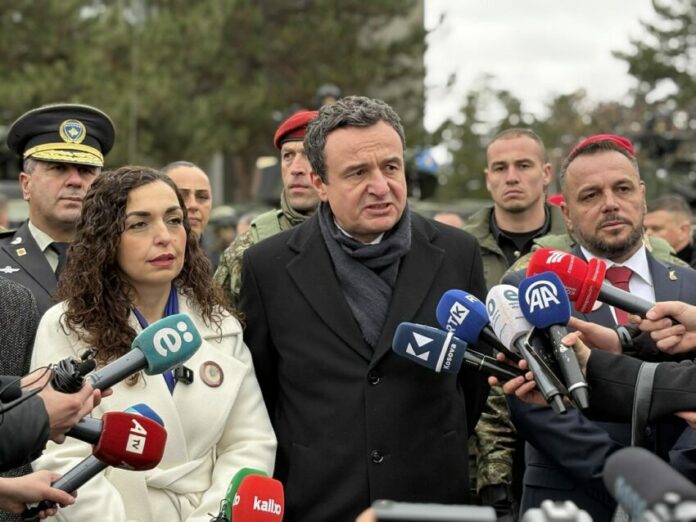 Kurti në Ditën e Forcës: Kemi një ushtri mirë të pajisur, brezat e rinj do të jetojnë në paqe