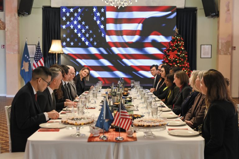 Kurti shtron drekë për Prattipatin, flet për vendimet e sivjetshme për “forcimin e raporteve” me ShBA’në