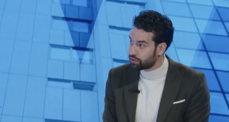 Hoxha: Studentët t’i ruajnë ato 100 euro për familjet e tyre se tash vijnë faturat e rrymës