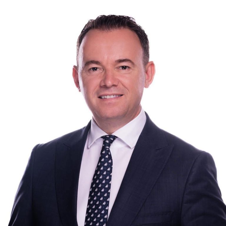 Faton Peci dorëzon kallëzim penal kundër Ekrem Llukës, Lirim Mehmetajt dhe Ermal Pandurit