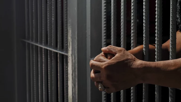 Prokuroria e Mitrovicës kërkon paraburgim për policin serb që u arrestua në Jarinjë