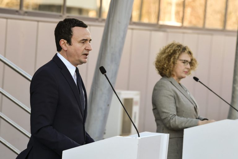 Prokuroria e propozon Kurtin si dëshmitar në gjyqin ndaj Rozeta Hajdarit për rezervën shtetërore