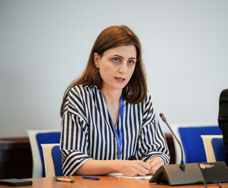 Kandidatja e LDK-së për deputete: Bie blloku B1 prapë, ditë feste për Vuk Hamoviq e Martin Berishaj