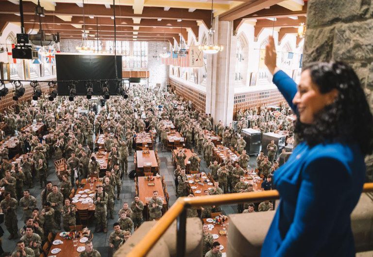 “Në mes të Ushtrisë më të fuqishme në botë”, Osmani shpërndan pamje nga West Point (VIDEO)