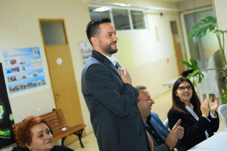 Ngritja e vrullshme e vitit: Arian Tahiri lë shumë prapa të gjithë 30-shat e partive tjera