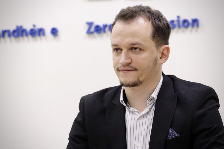 Cakolli: Vendi shkon në zgjedhje nëse deri më 5 mars në mesnatë nuk zgjidhet presidenti