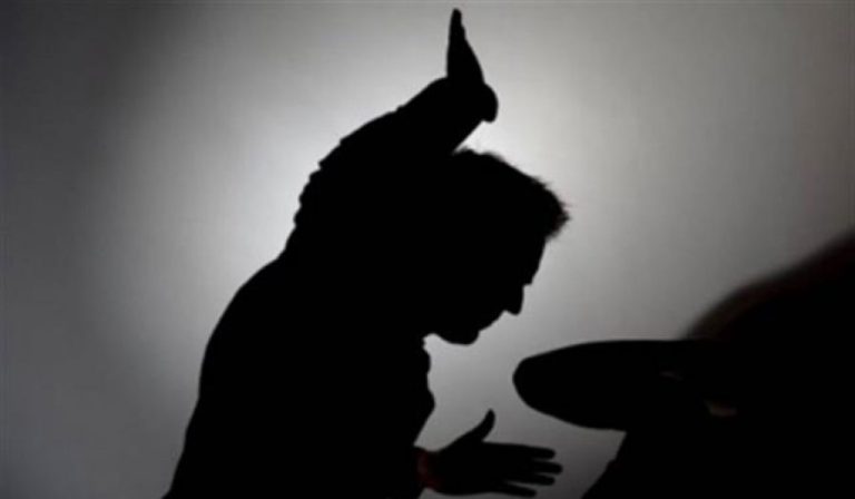 Dhunë në familje në Mitrovicë: Gruaja raporton presion nga burri dhe familja e tij, kërkon urdhër mbrojtës – dërgohet në strehimore