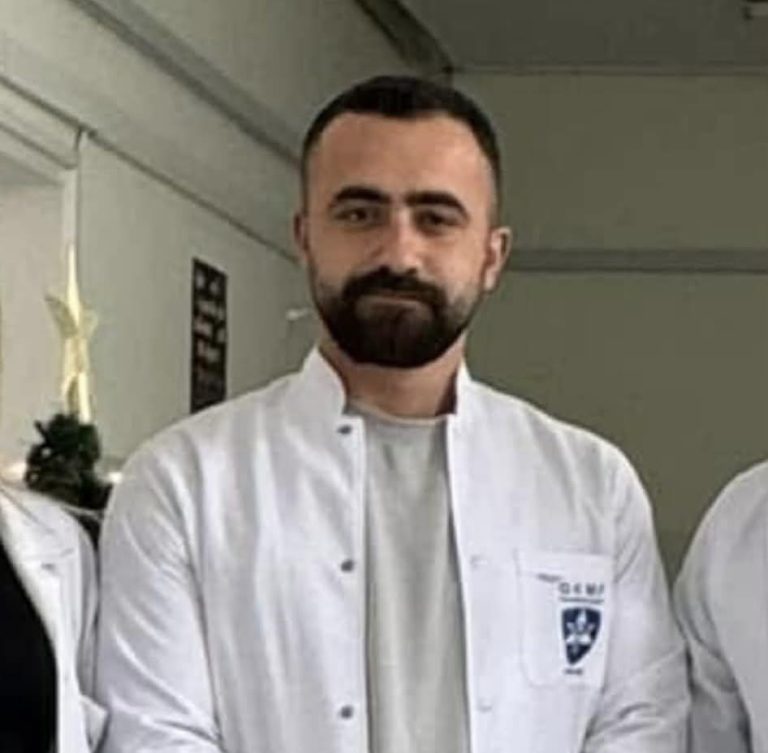 Infermieri mitrovicas, Kujtim Zeneli një shembull për tu ndjekur