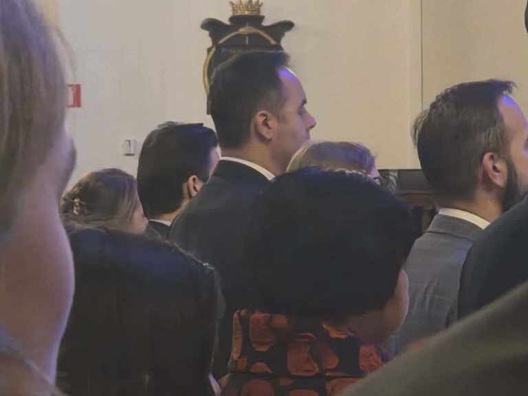 Foto: Zv.kryeministri Konjufca mbërrin në Hagë