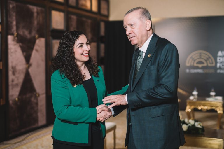 Erdogan uron Osmanin: Do të vazhdojmë mbështetjen për ruajtjen e sovranitetit dhe integritetit territorial të Kosovës