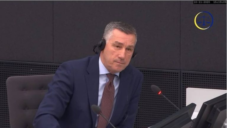 Specialja ia vazhdon paraburgimin Kadri Veselit