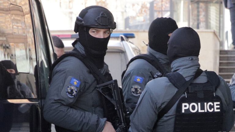 Policia arreston dy bjellorusë dhe një rus, përfshihet edhe AKI