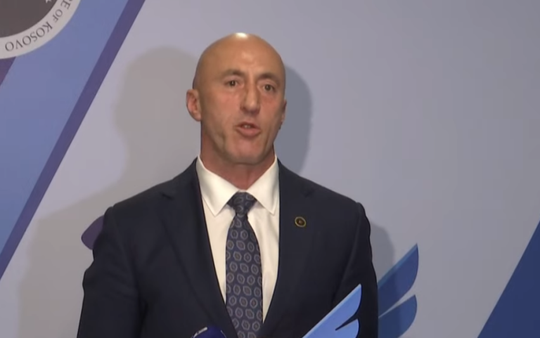 Ramush Haradinaj jep dorëheqje nga kreu i AAK-së