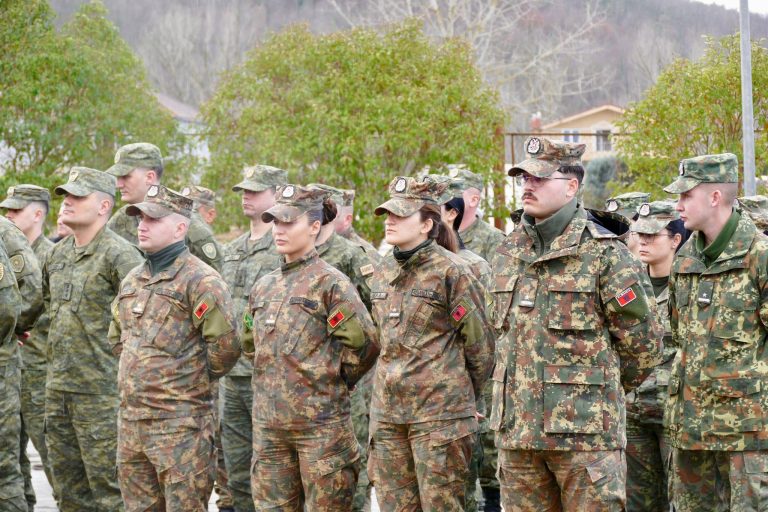 Ushtarët e Kosovës dhe Shqipërisë trajnohen nga amerikanët për incidente me municione