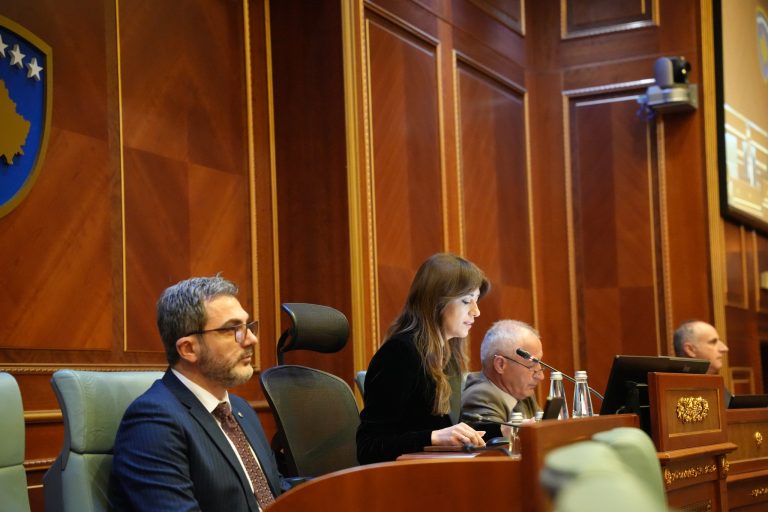 Kushtetuesja e hedh poshtë kërkesën e Haxhiut për procedurën e zgjedhjes së Presidentit