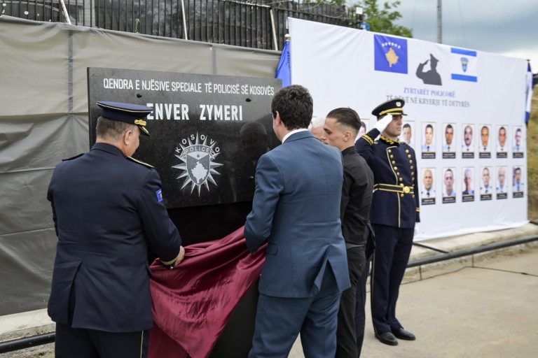 Dolën pamje të kampit “Enver Zymeri”, Policia: Ky është sulm ndaj nesh, ato objekte nuk përdoren më