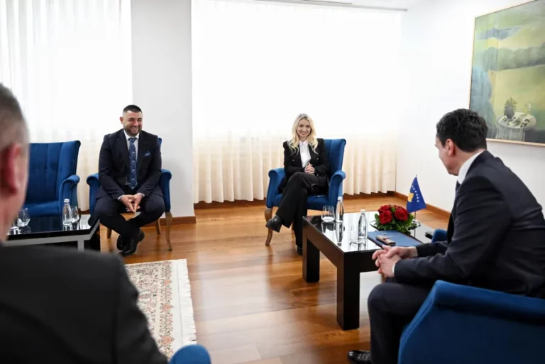 Igor Mitiq e Tijana Velkoviq janë dy serbët e ri që i bashkohen kabinetit qeveritar, Albin Kurti i emëron zëvendësministra