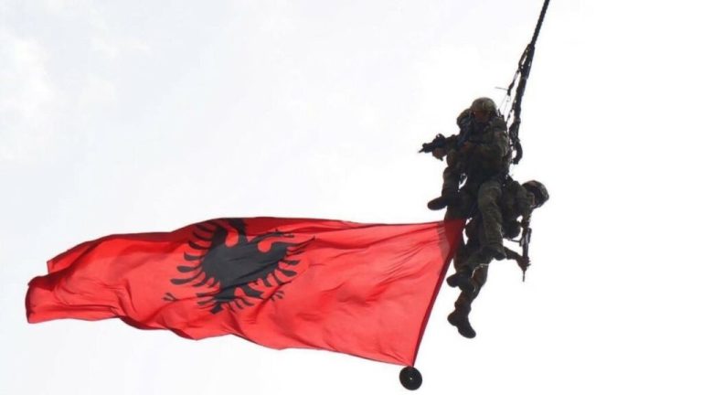 Shqiptarët, ndër më të gatshmit në NATO për të mbrojtur vendin në rast lufte