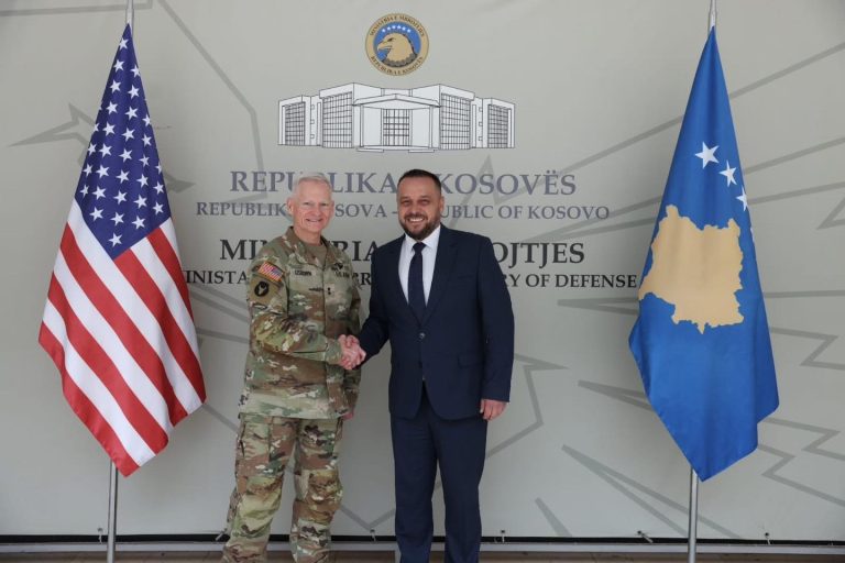 Maqedonci: Kosova dhe SHBA thellojnë bashkëpunimin në mbrojtje dhe siguri