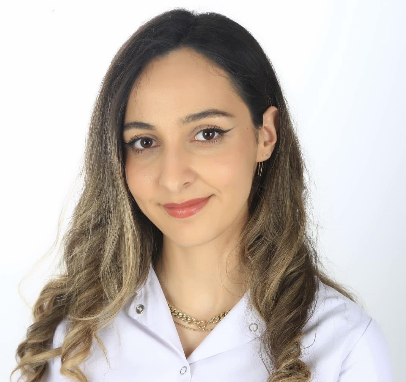 Vlerësim i lartë për doktoreshën Diellza Lipovica nga pacientët në Mitrovicë dhe jo vetëm