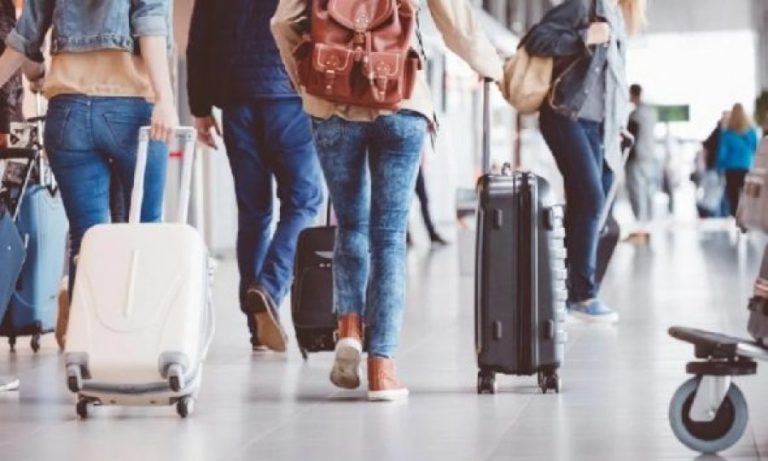 Gati 74% e të rinjve po mendojnë emigrimin, jepet alarmi për mungesë perspektive në Kosovë